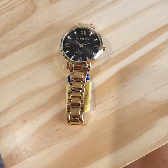 ladies Timepiece - Picture 2 of 6